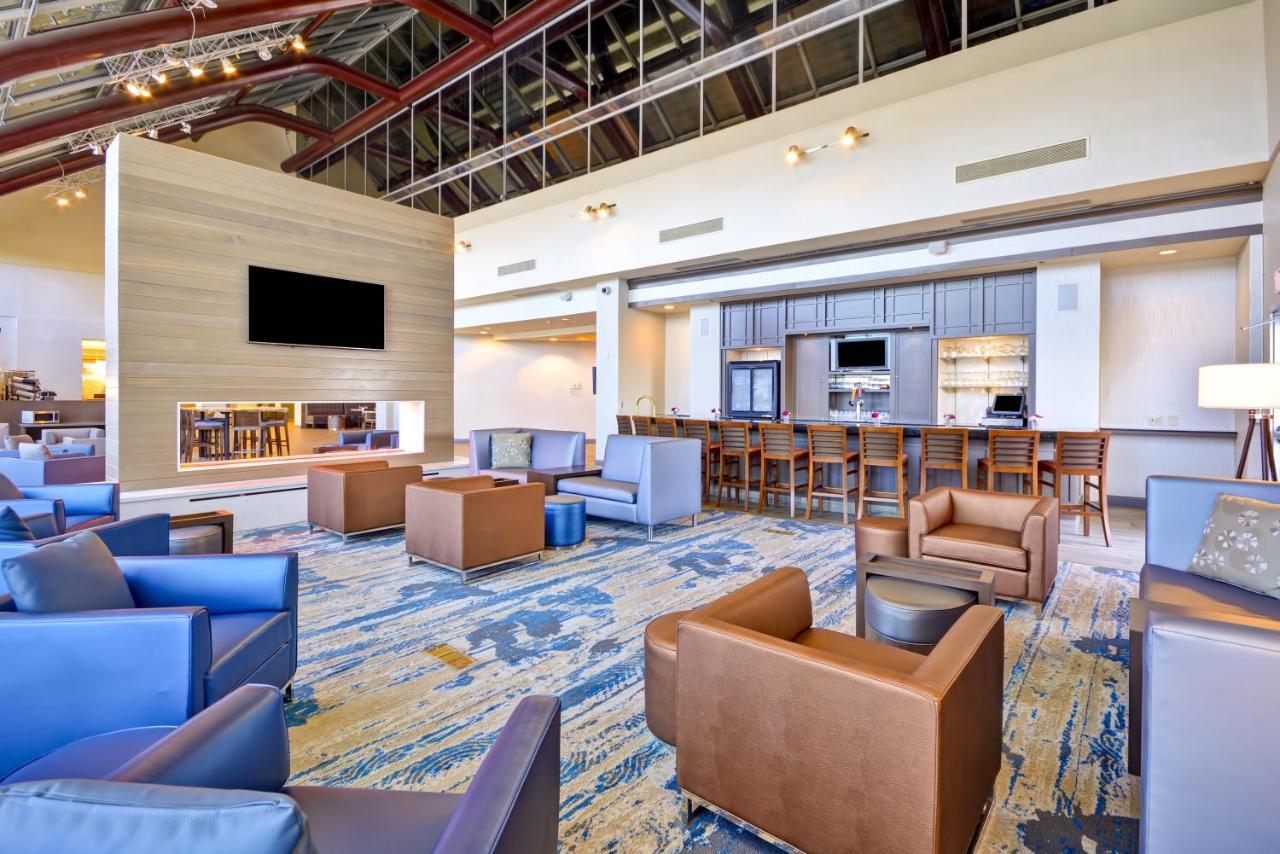 Crowne Plaza Tulsa Hotel Southern Hills Экстерьер фото