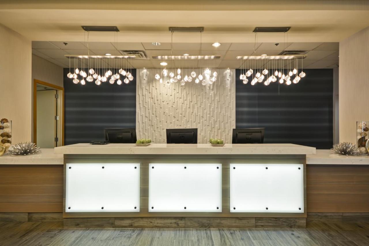 Crowne Plaza Tulsa Hotel Southern Hills Экстерьер фото