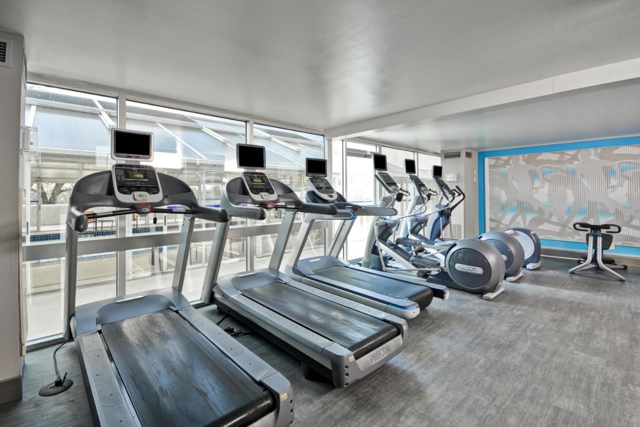 Crowne Plaza Tulsa Hotel Southern Hills Экстерьер фото