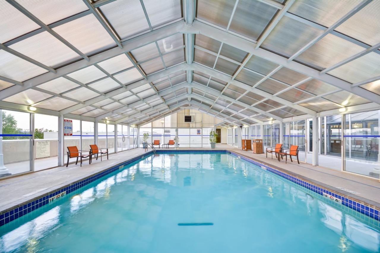 Crowne Plaza Tulsa Hotel Southern Hills Экстерьер фото