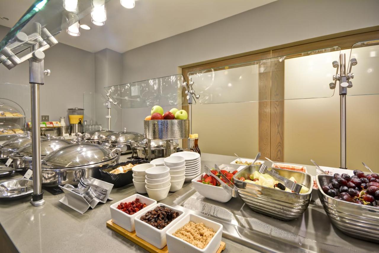 Crowne Plaza Tulsa Hotel Southern Hills Экстерьер фото