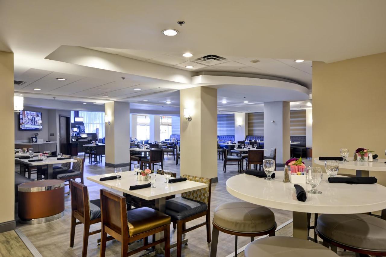 Crowne Plaza Tulsa Hotel Southern Hills Экстерьер фото